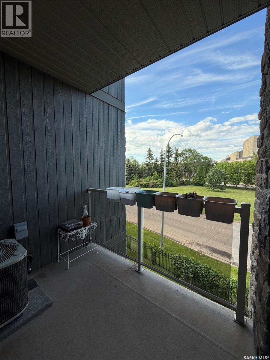 #210 1220 Blackfoot DRIVE - 25