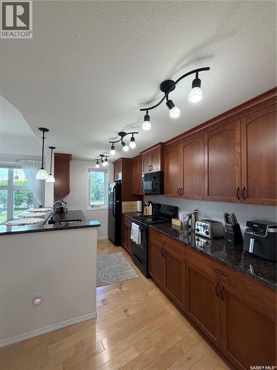 #210 1220 Blackfoot DRIVE - 9