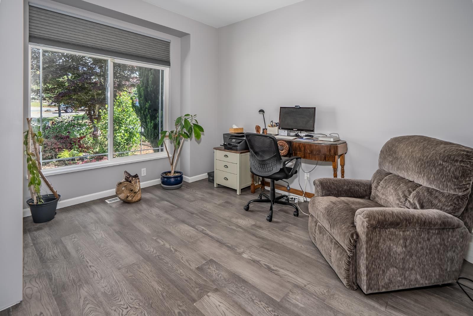 5 Bed, 3 Bath House for Sale in Mission – 33764 BLUEBERRY DRIVE, Mission – MLS# R3151838 - Image 5