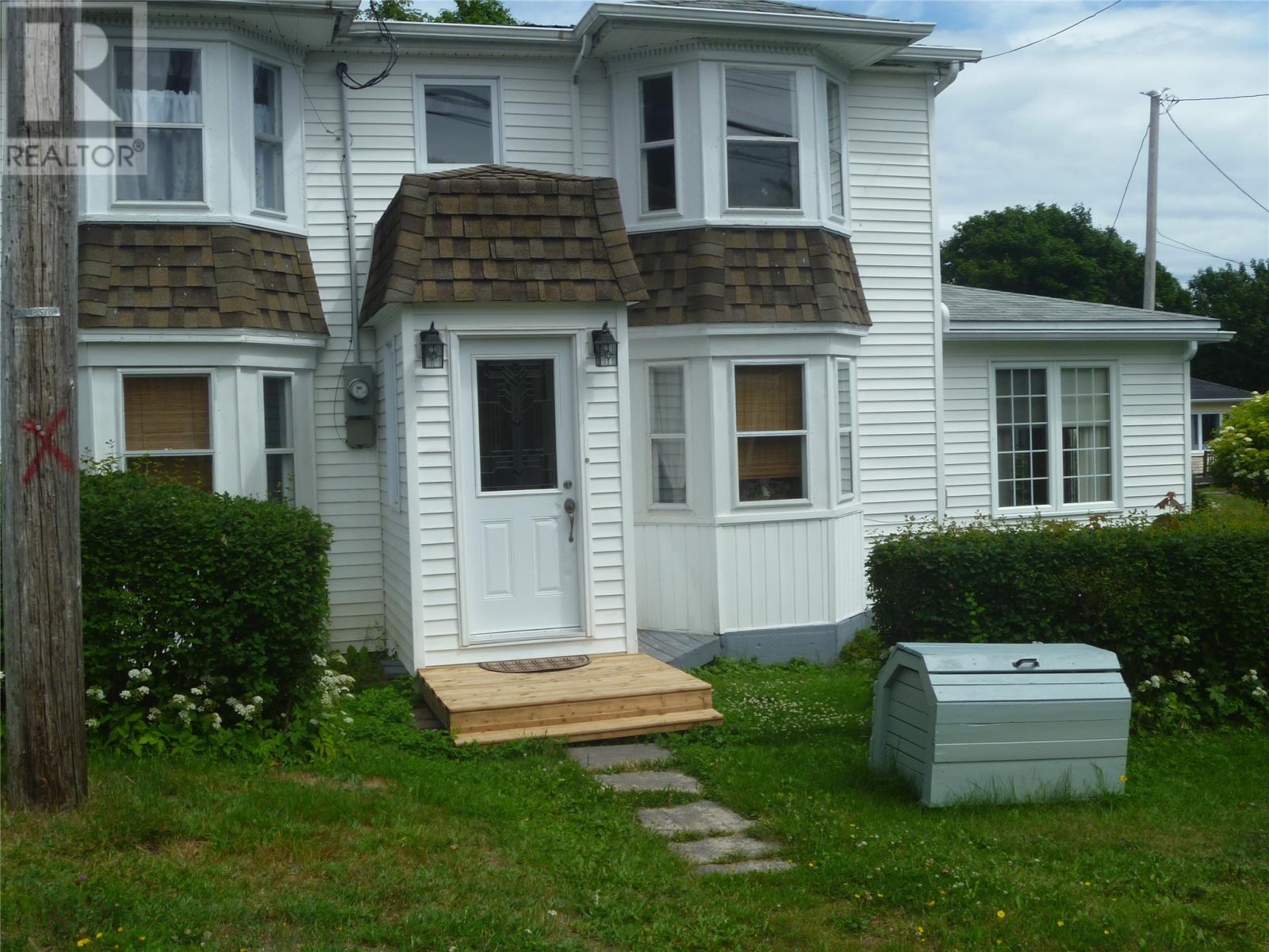 16 MUSGRAVE Street, CARBONEAR — photo 3