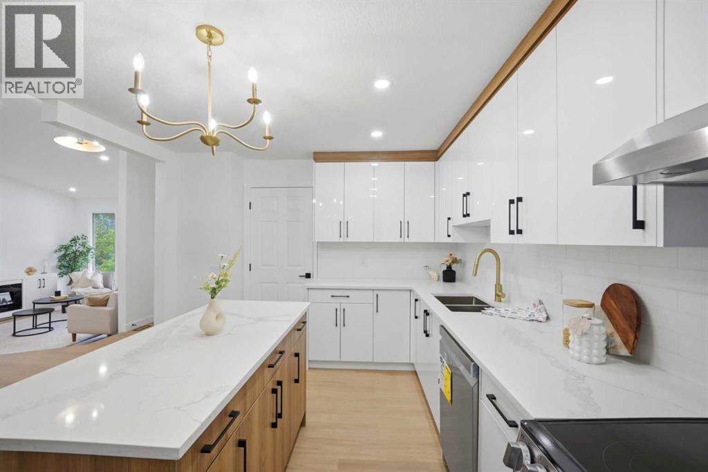 300 Edgehill Drive NW - Image 16