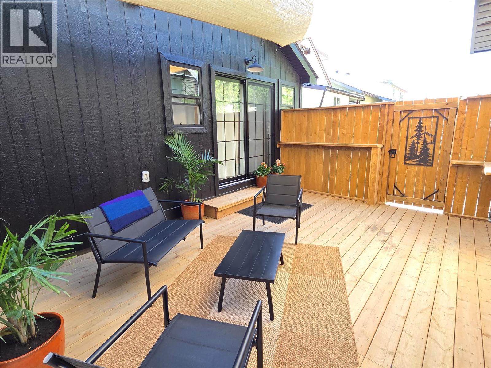 565 WALLINGER Avenue - 27