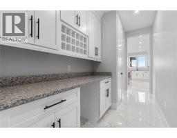 2pc Bathroom - 4615 Huron Church Line Road, Lasalle, ON N9H1H3 Photo 8