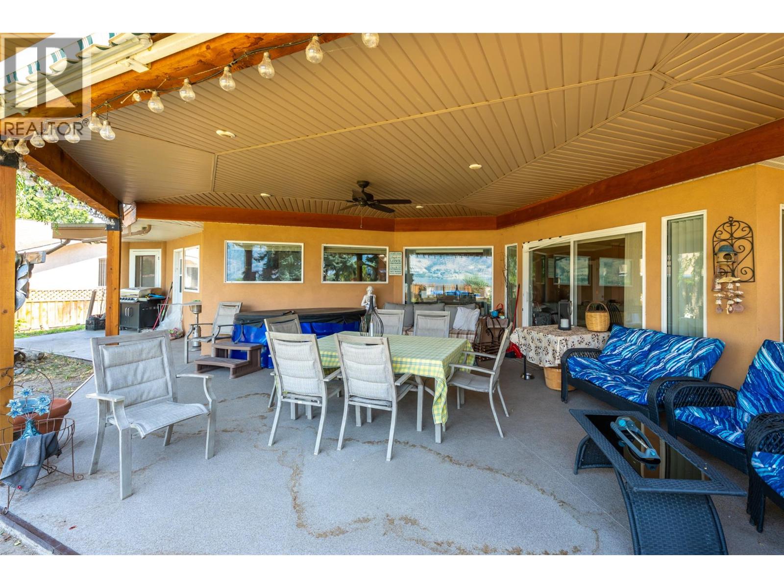  3935 Lakeside Road, Penticton