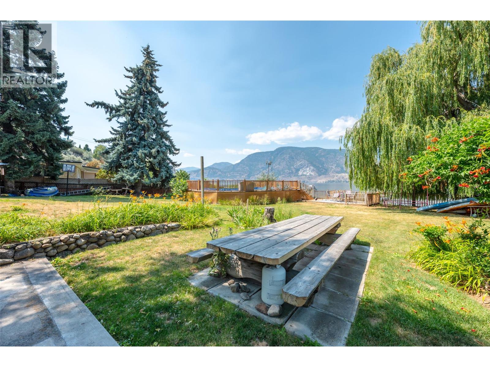  3935 Lakeside Road, Penticton