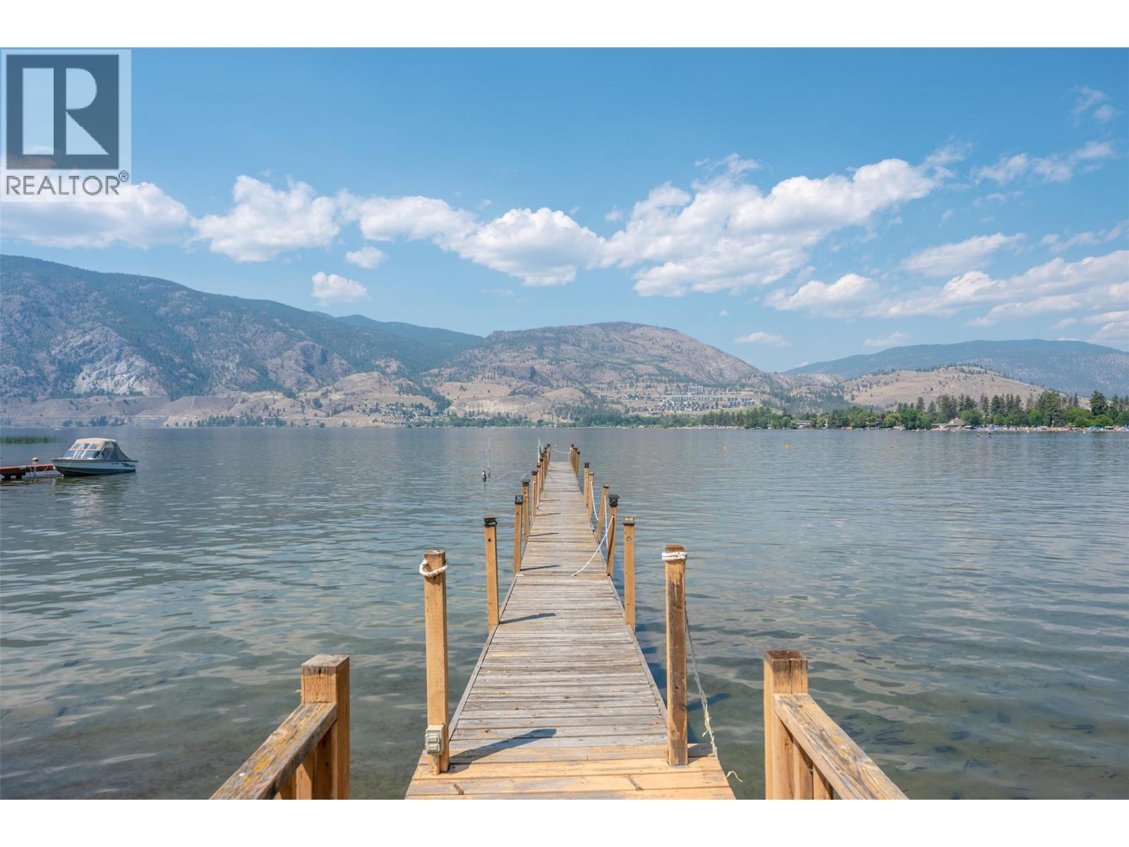  3935 Lakeside Road, Penticton