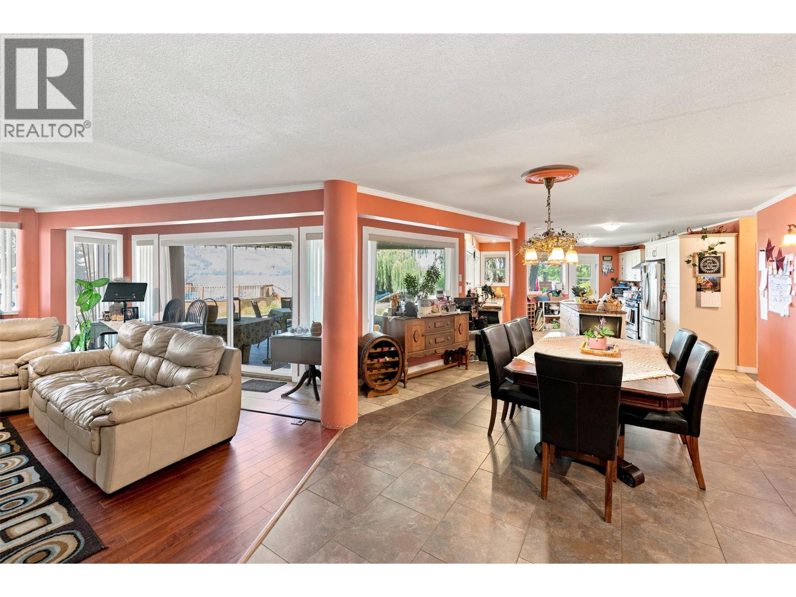  3935 Lakeside Road, Penticton