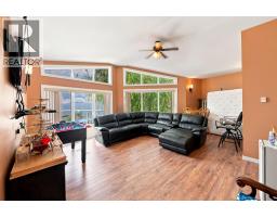 3935 Lakeside Road, Penticton, BC V2A8W1 Photo 33