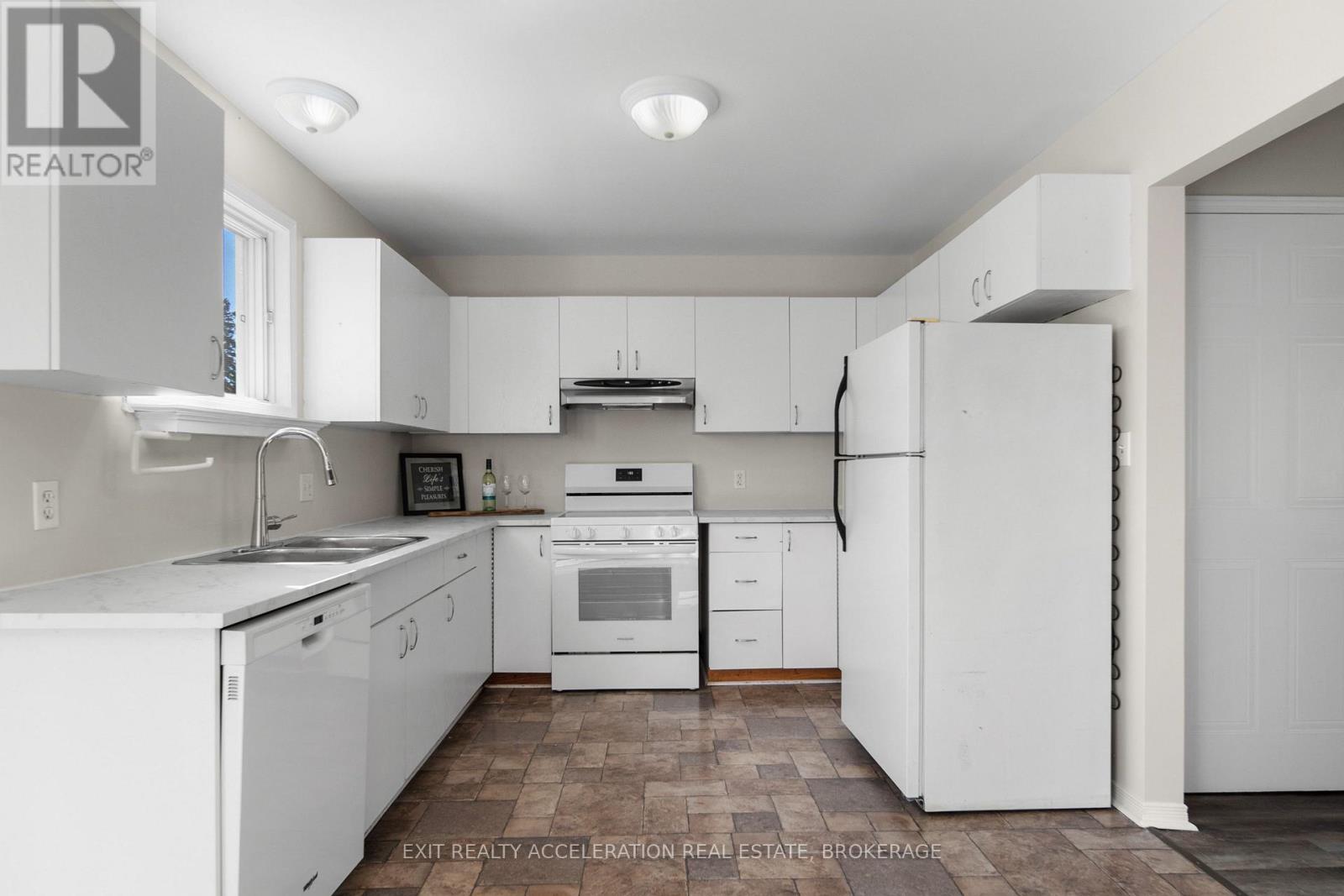 353 GINGER STREET - 15