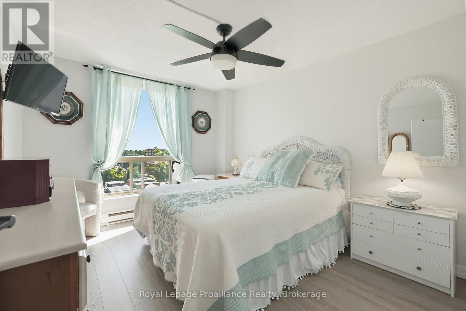#1205 344 FRONT STREET - Image 27