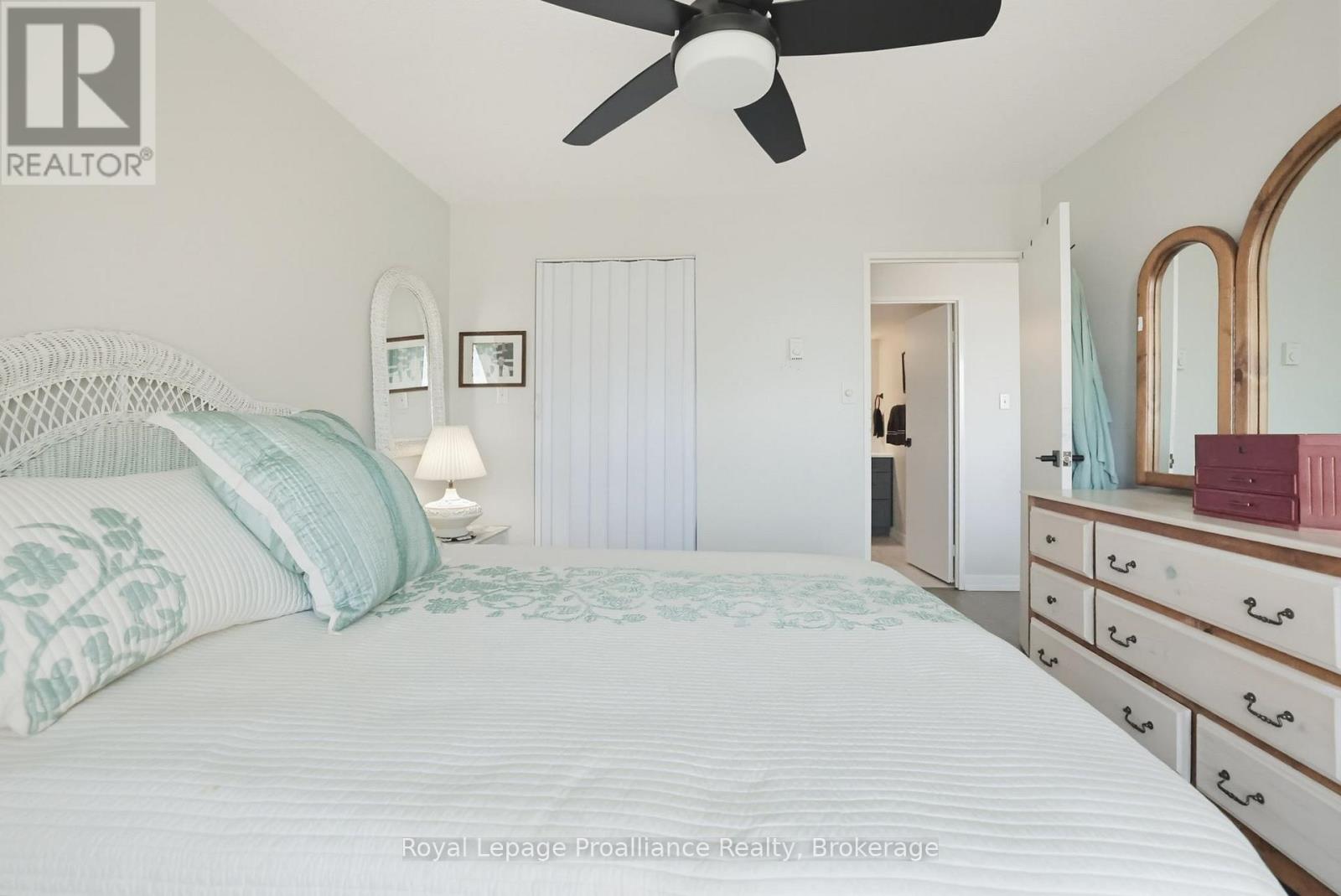 #1205 344 FRONT STREET - Image 30
