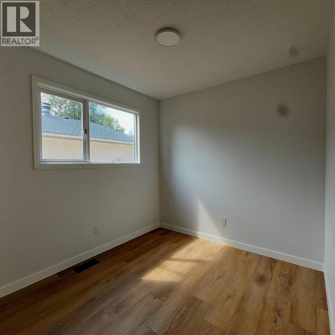 Photo 11 of 20 — 1760 INGLEDEW STREET · Prince George, BC