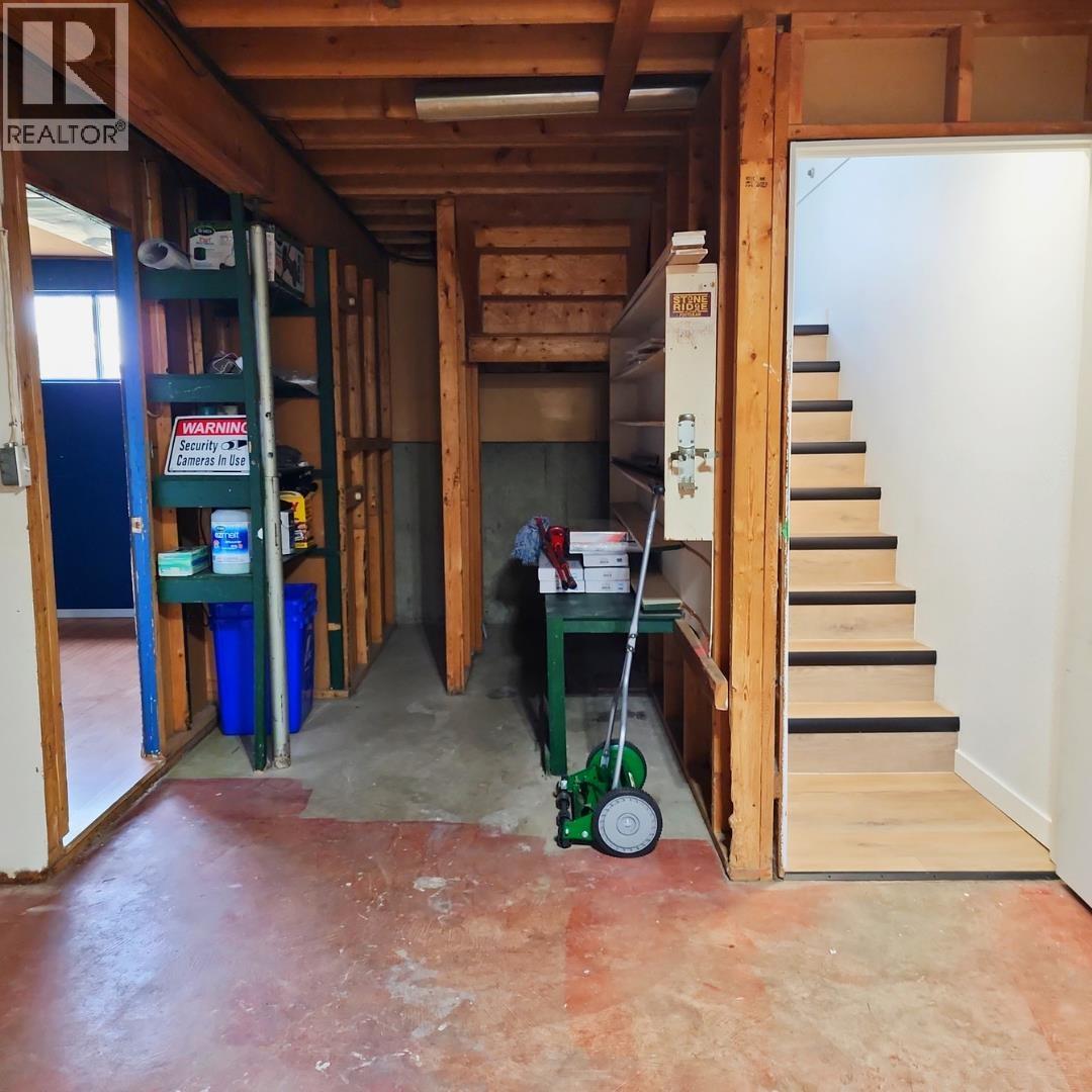Photo 15 of 20 — 1760 INGLEDEW STREET · Prince George, BC