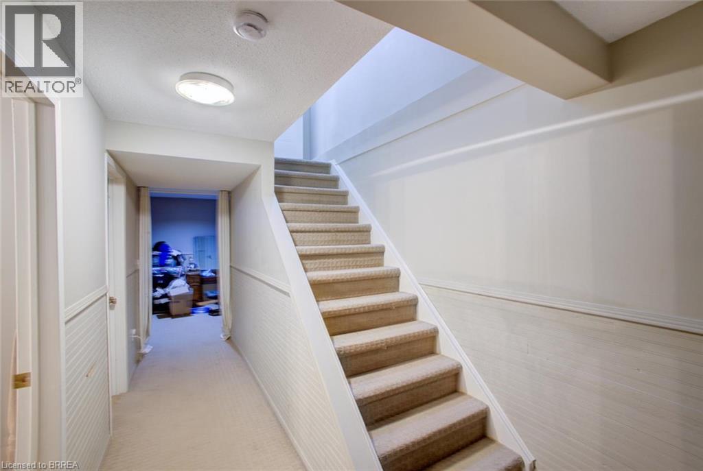 223 MELRAN Drive - Image 9