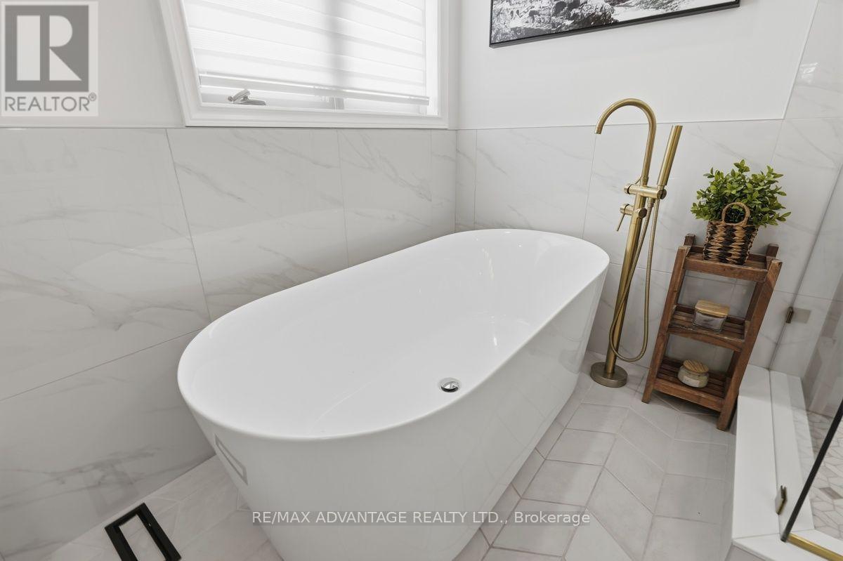 831 CRESTVIEW CRESCENT - Image 21