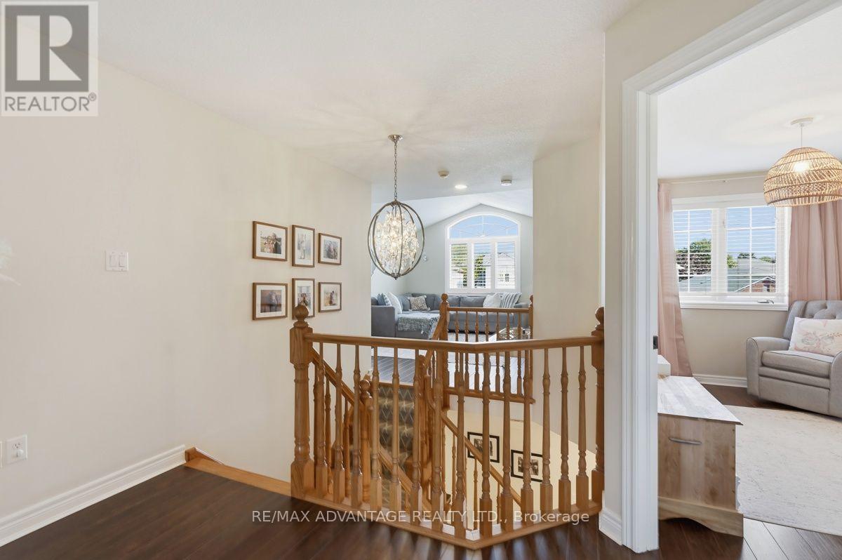 831 CRESTVIEW CRESCENT - Image 25