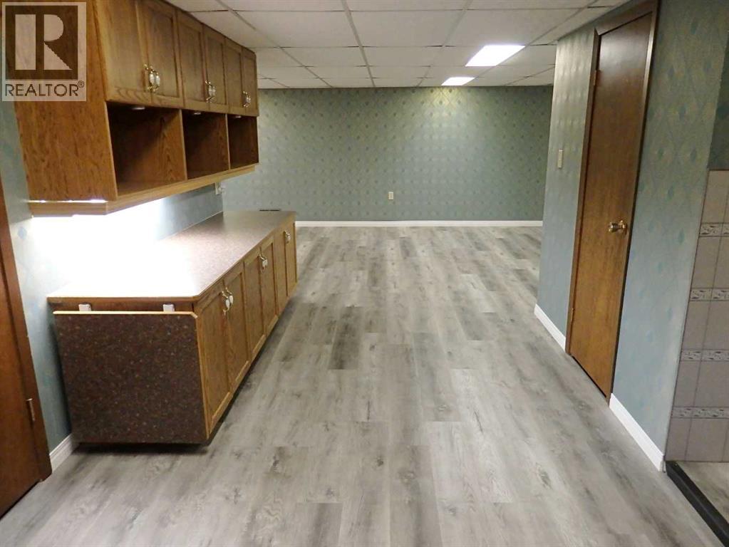 5402 50 Avenue - Photo 36
