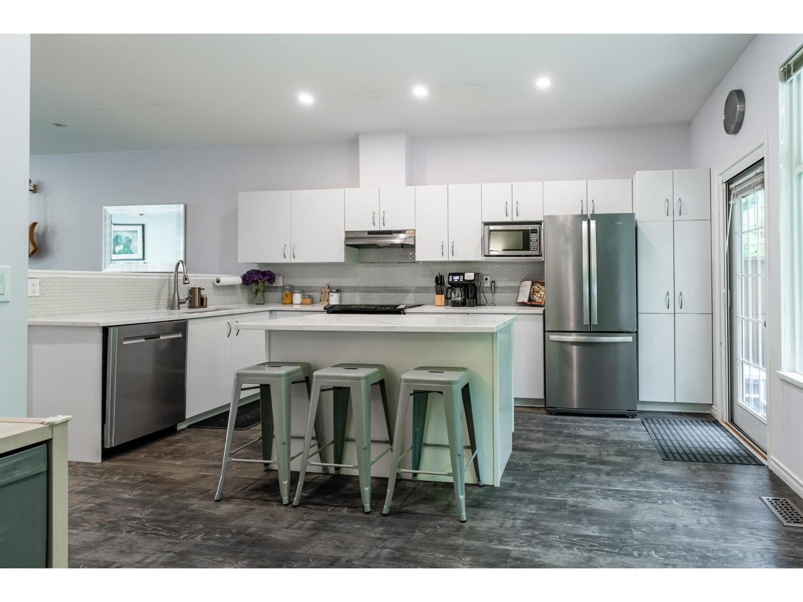 3 Bed, 2 Bath House for Sale in Surrey – 32 14959 58 AVENUE, Surrey – MLS# R3151903 - Image 16
