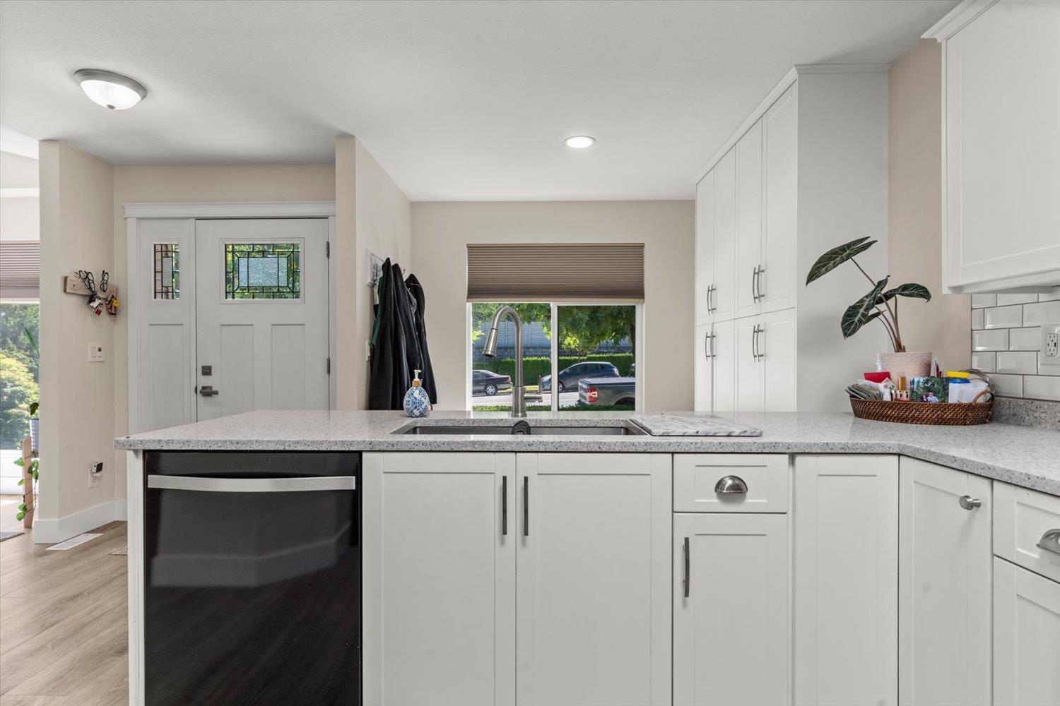 6 Bed, 3 Bath House for Sale in Abbotsford – 34251 KING ROAD, Abbotsford – MLS# R3152039 - Image 9