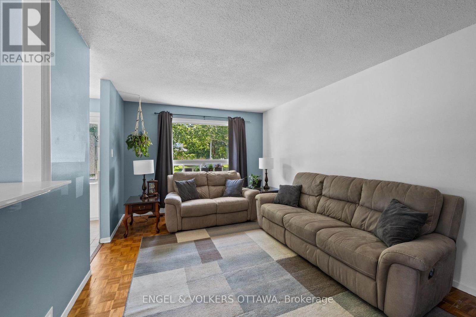 3 Bed, 1 Bath House for Sale in Ottawa – 51 MORTON DRIVE, Ottawa – MLS# X13635776 - Image 16
