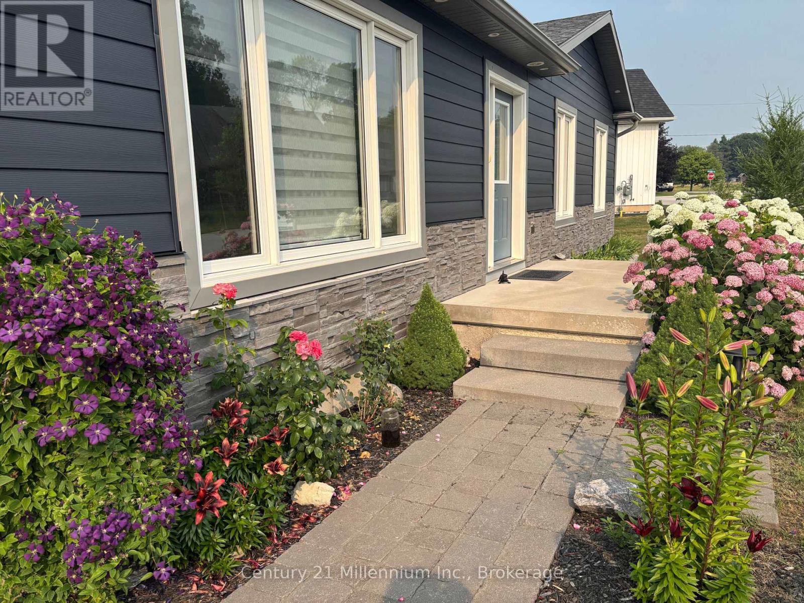 85 GORDON CRESCENT - 3