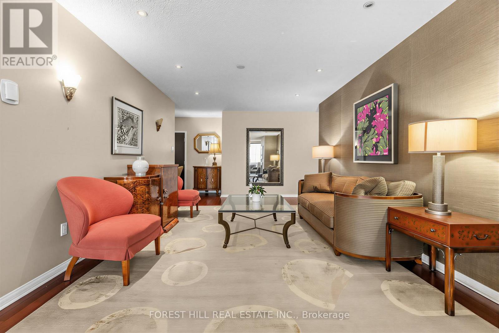 #PH01 15 MCMURRICH STREET - 7