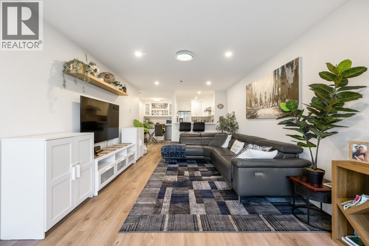 #119-7800 ST. ALBANS Road, Richmond