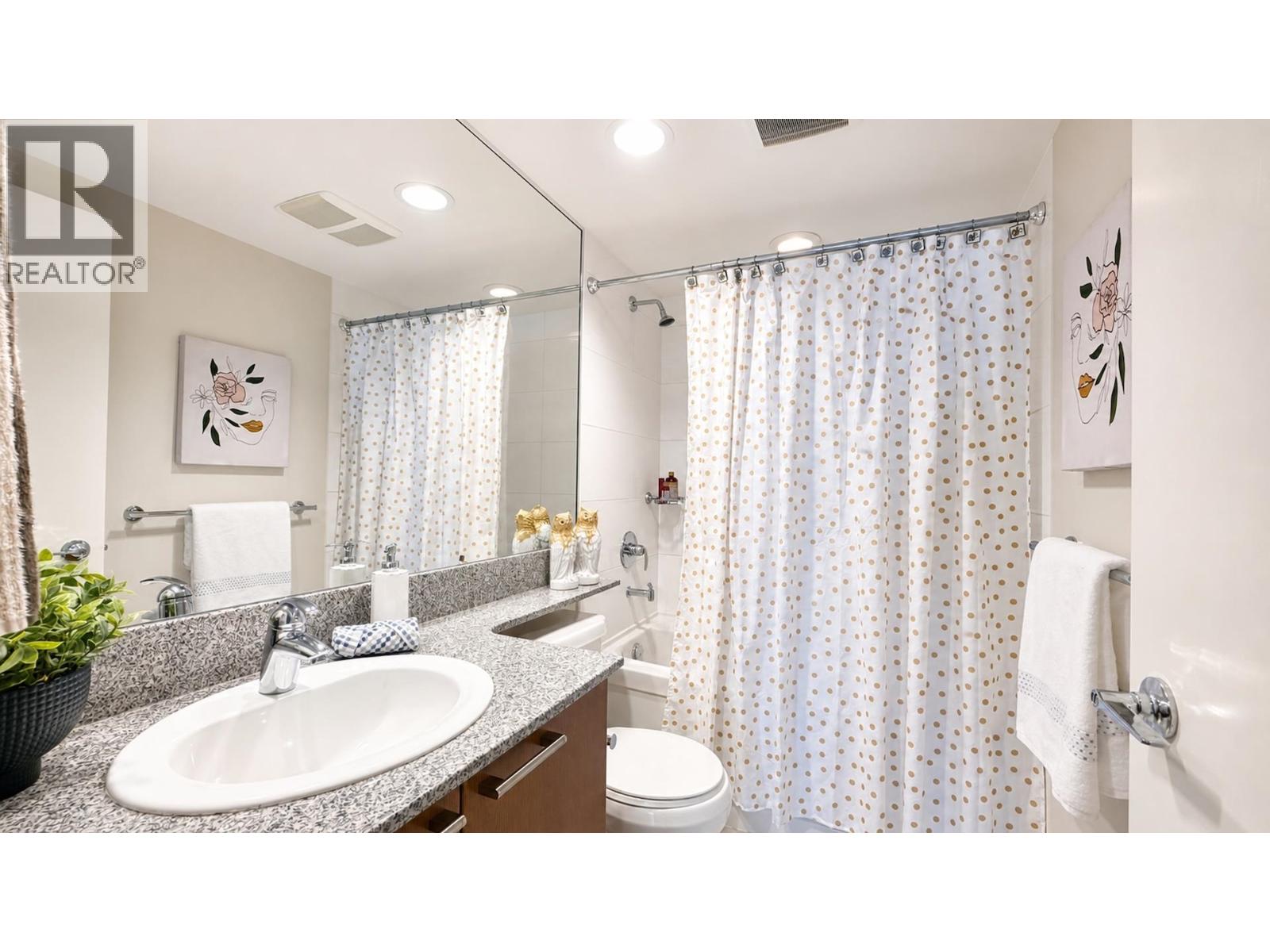 #1505-5811 NO. 3 Road, Richmond