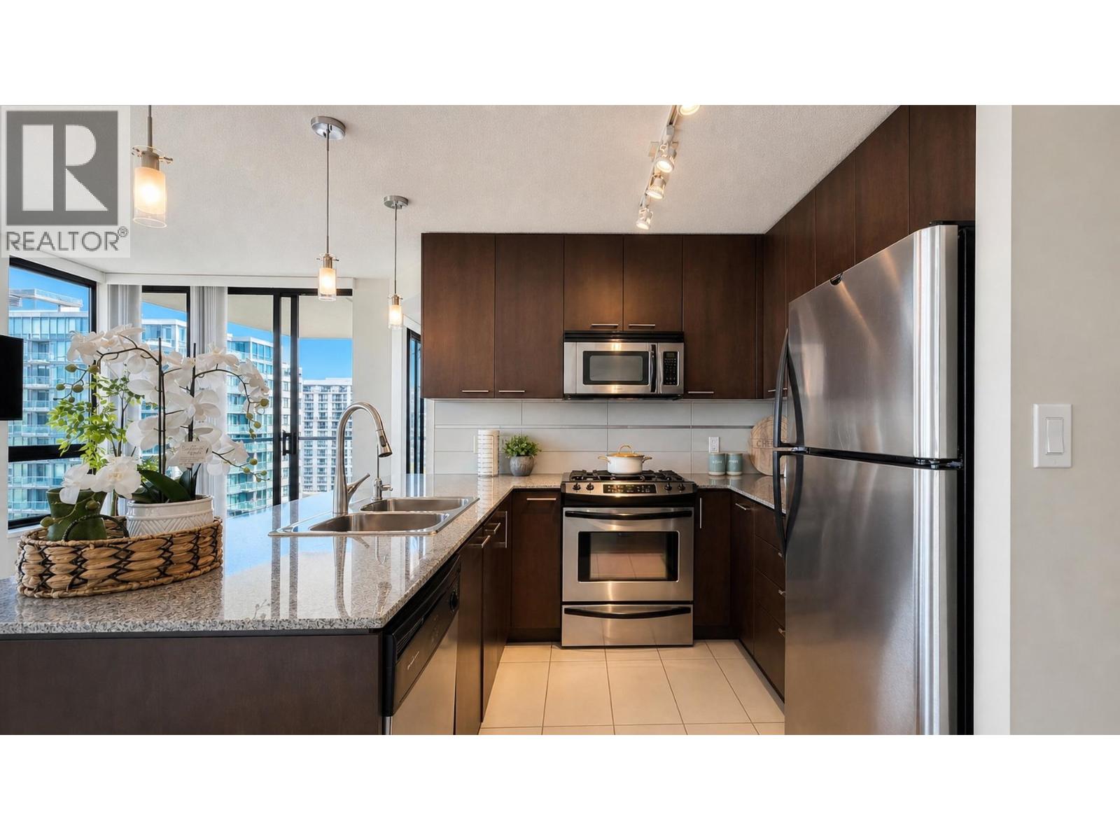 #1505-5811 NO. 3 Road, Richmond