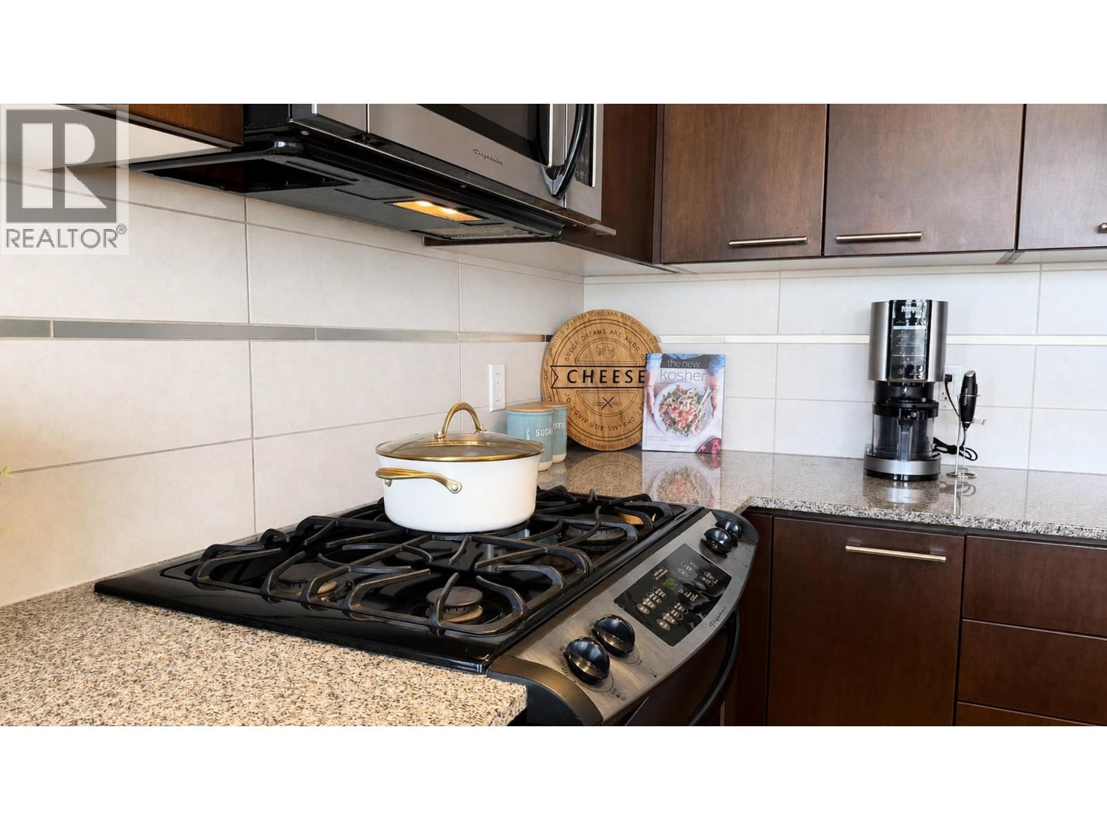 #1505-5811 NO. 3 Road, Richmond