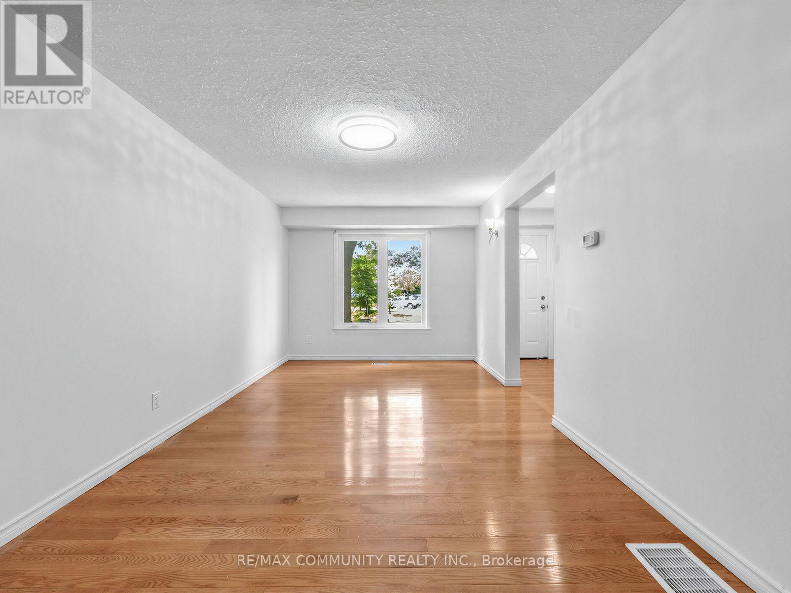 37 TINBURY PLACE - 5
