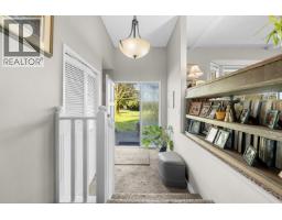12730 216 Street, Maple Ridge, BC V2X7J9 Photo 6