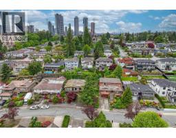 5460 Braelawn Drive, Burnaby, BC V5B4R7 Photo 6