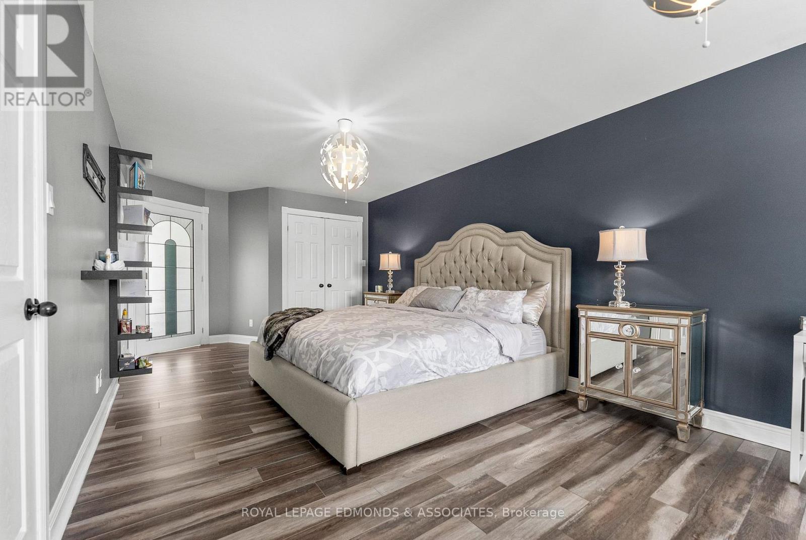 31 SILKE DRIVE - 21