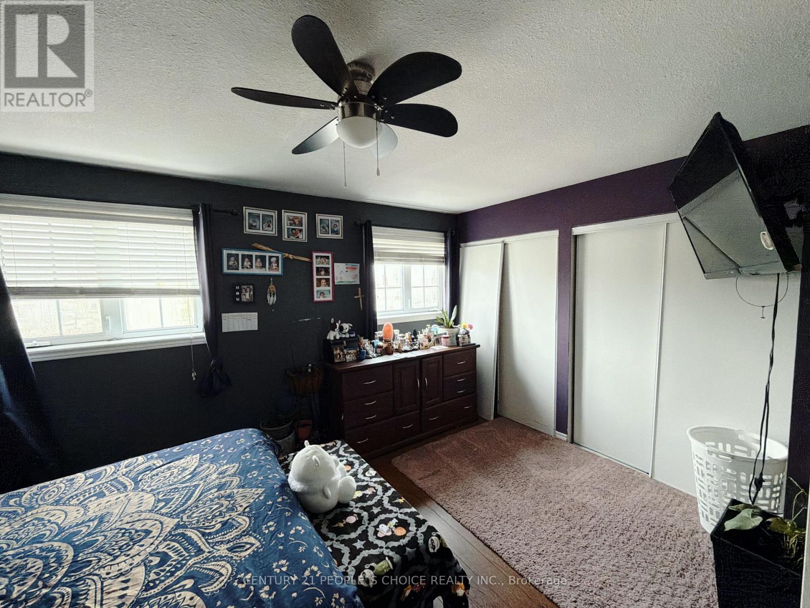 66 MICHAEL CRESCENT - 19