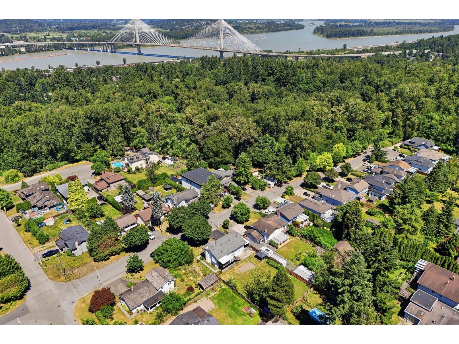 5 Bed, 3 Bath House for Sale in Surrey – 14348 GLADSTONE DRIVE, Surrey – MLS# R3152235 - Image 33