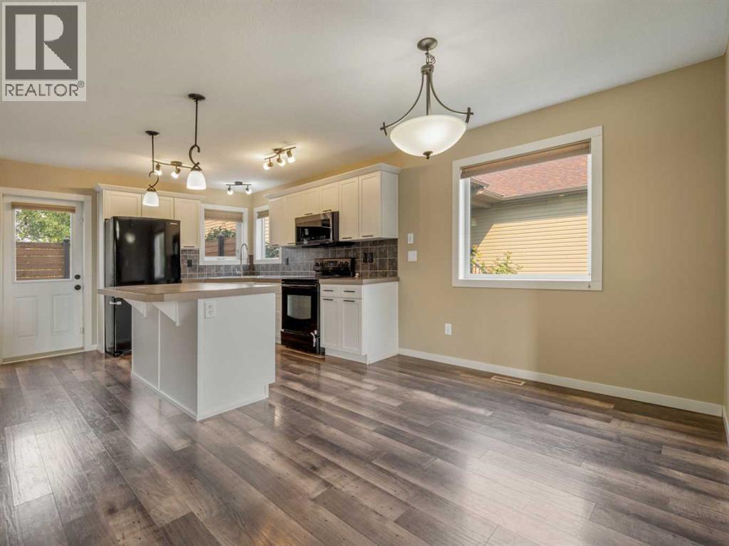 120 Mt Sundial Court W - Image 9