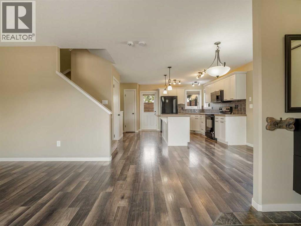 120 Mt Sundial Court W - Image 4