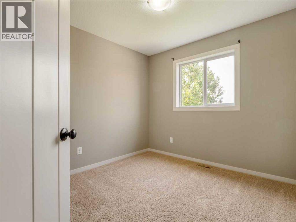 120 Mt Sundial Court W - 24
