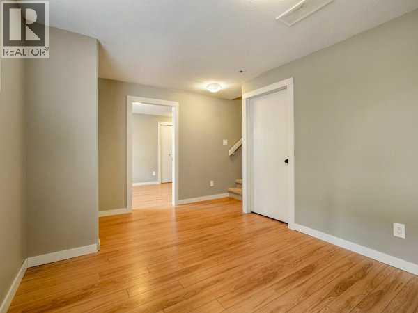 120 Mt Sundial Court W - Image 36