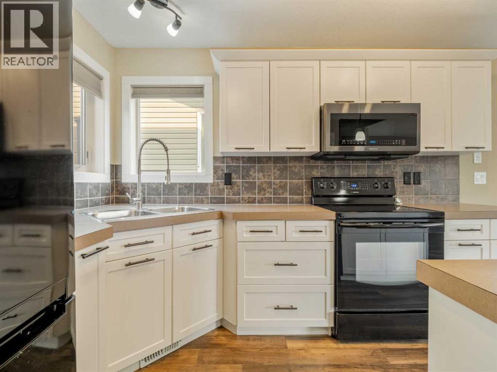 120 Mt Sundial Court W - Image 15