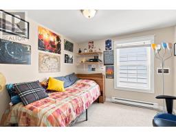 91 Campbell Avenue thumbnail 17