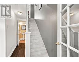 91 Campbell Avenue thumbnail 3