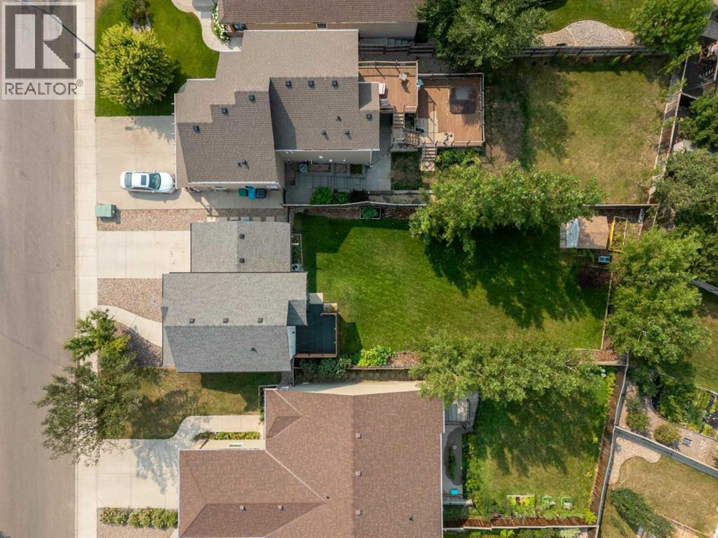 120 Mt Sundial Court W - Image 44