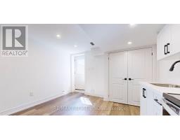 Lower - 208 Mcroberts Avenue W, Toronto, ON M6E4P5 Photo 9
