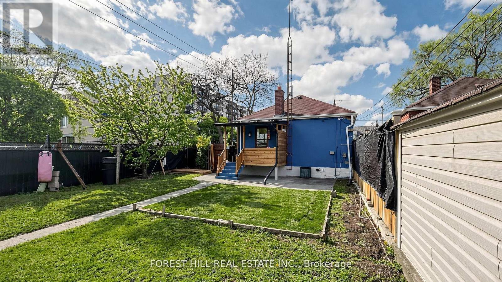 2 ELLINS AVENUE - 5