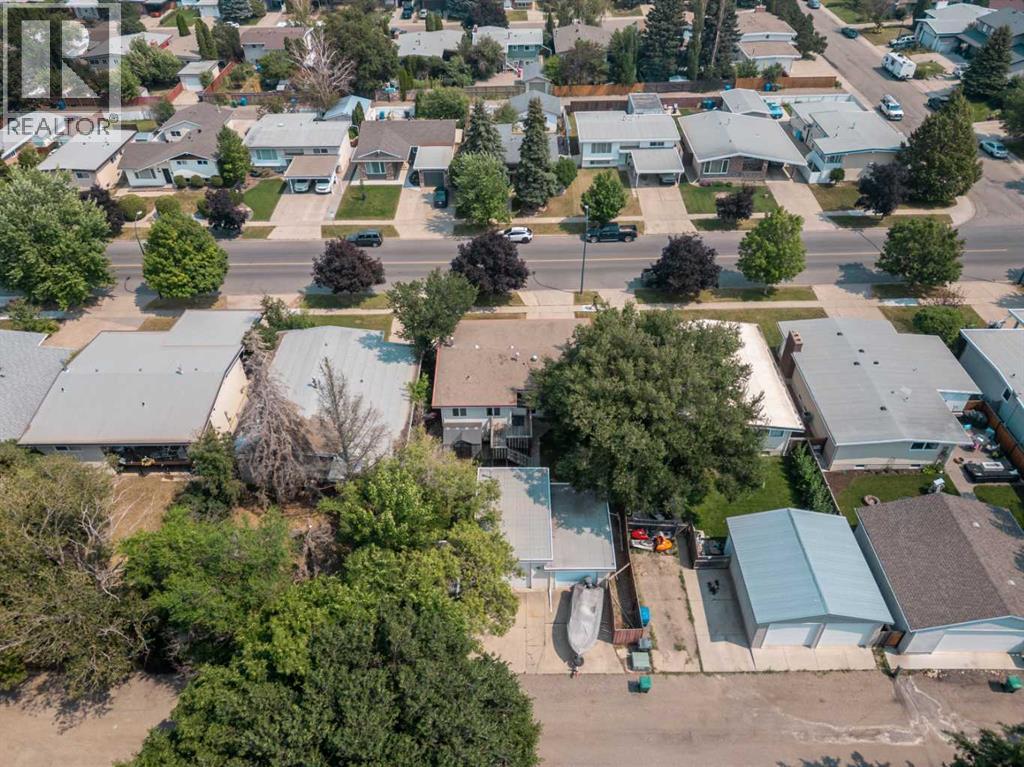 1114 Great Lakes Road S - 38