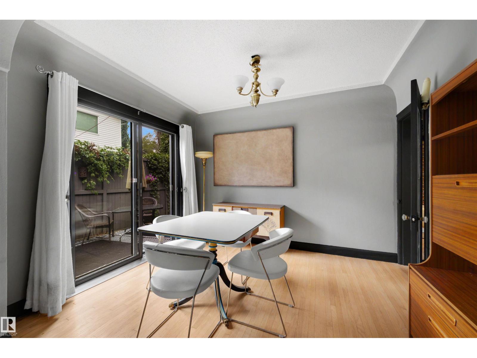 12220 109 AV NW - Image 13