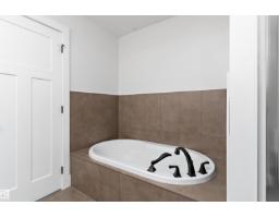 5811 Mullen Pl Nw, Edmonton, AB T6R0T9 Photo 28