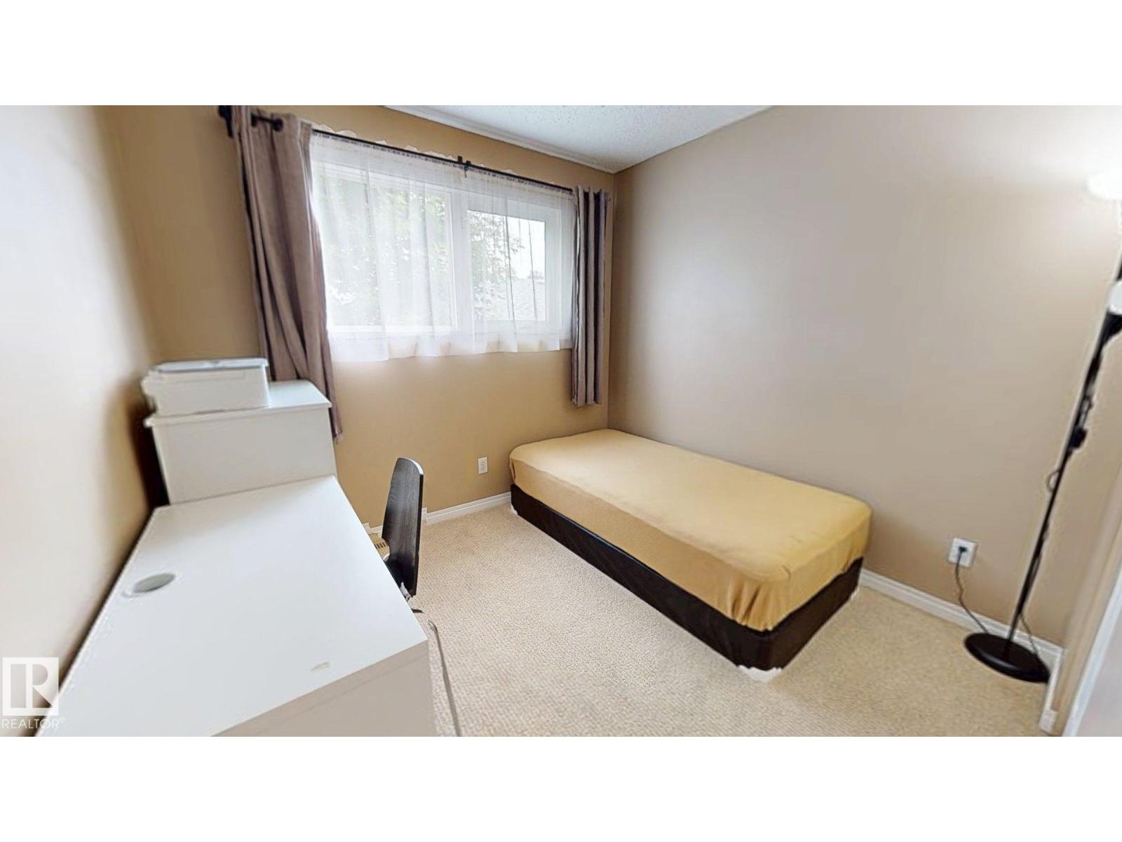 7935 22 Avenue NW - Photo 10